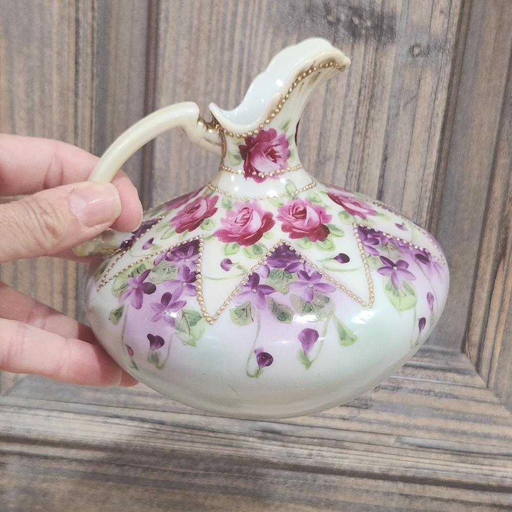ANTIQUE NIPPON MORIAGE JAPANESE HANDPAINTED ROSES FLORAL PITCHER PURPLE PINK EXC